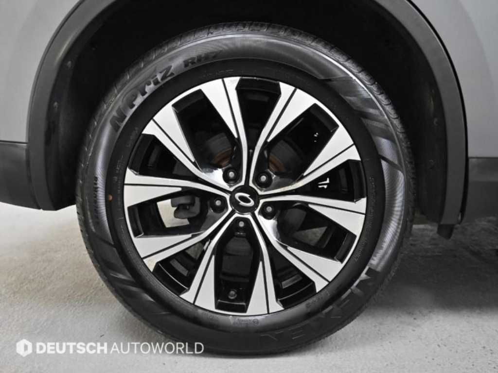 SAMSUNG QM6 - Vista 5