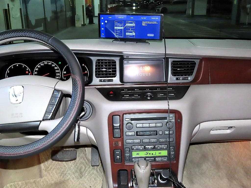 HYUNDAI Equus - Vista 11