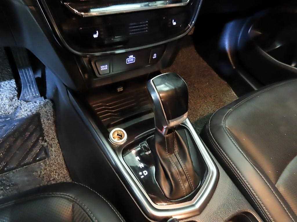 Ssangyong Tivoli - Vista 12