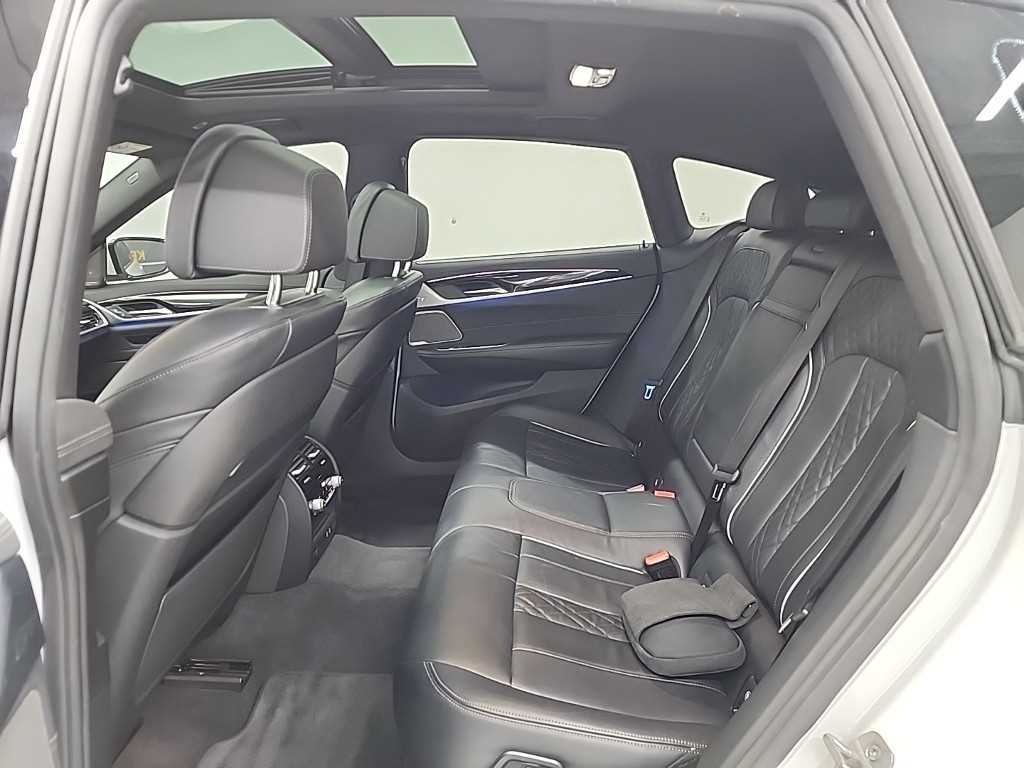 BMW Gran Turismo - Vista 12