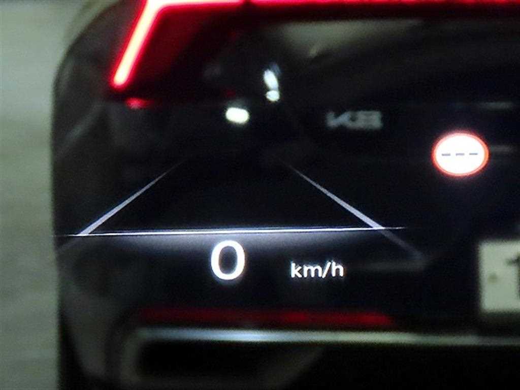 Genesis GV70 2023 Blanco - Importación desde Corea - HF Imports Iquique - Foto 13