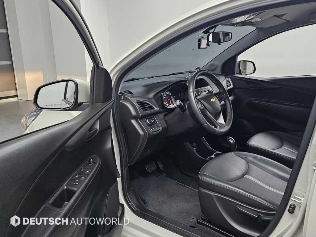 Chevrolet Spark - Vista 11