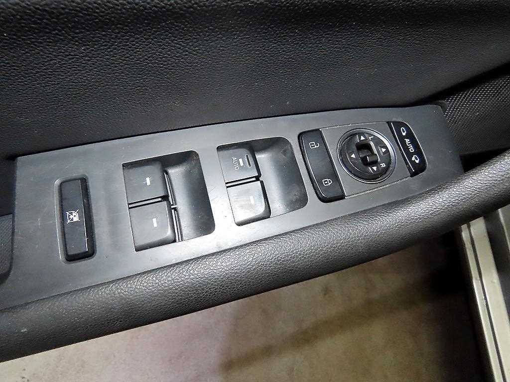 HYUNDAI Sonata 2015 Gris - Importación desde Corea - HF Imports Iquique - Foto 13