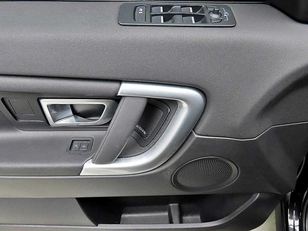 Land Rover Discovery Sports - Vista 11