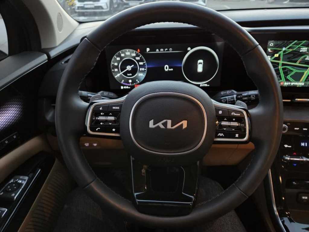 KIA Carnival - Vista 5