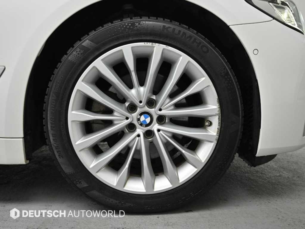 BMW 5 Series - Vista 5
