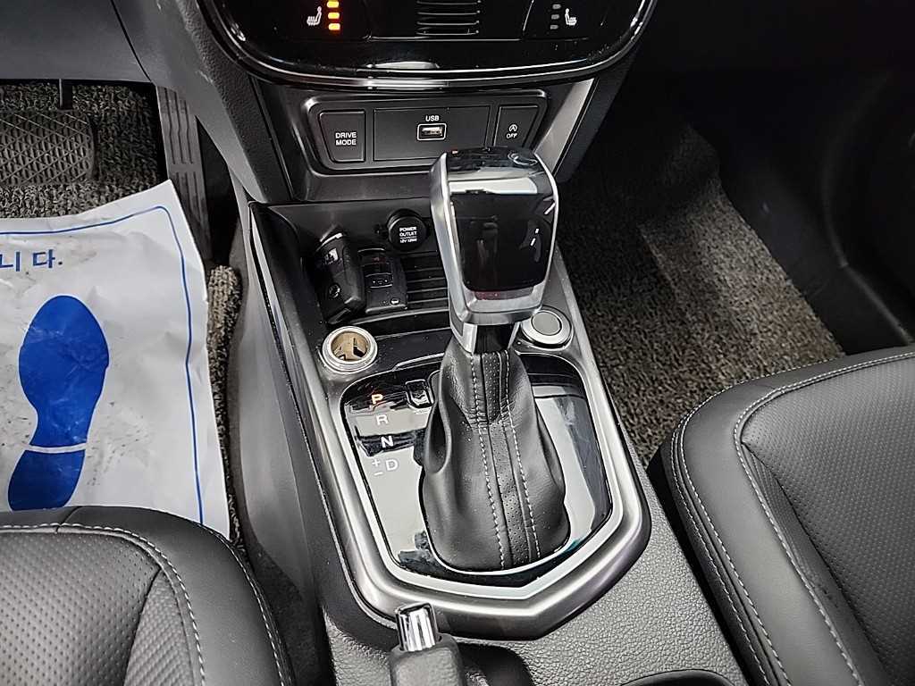 Ssangyong Tivoli - Vista 8