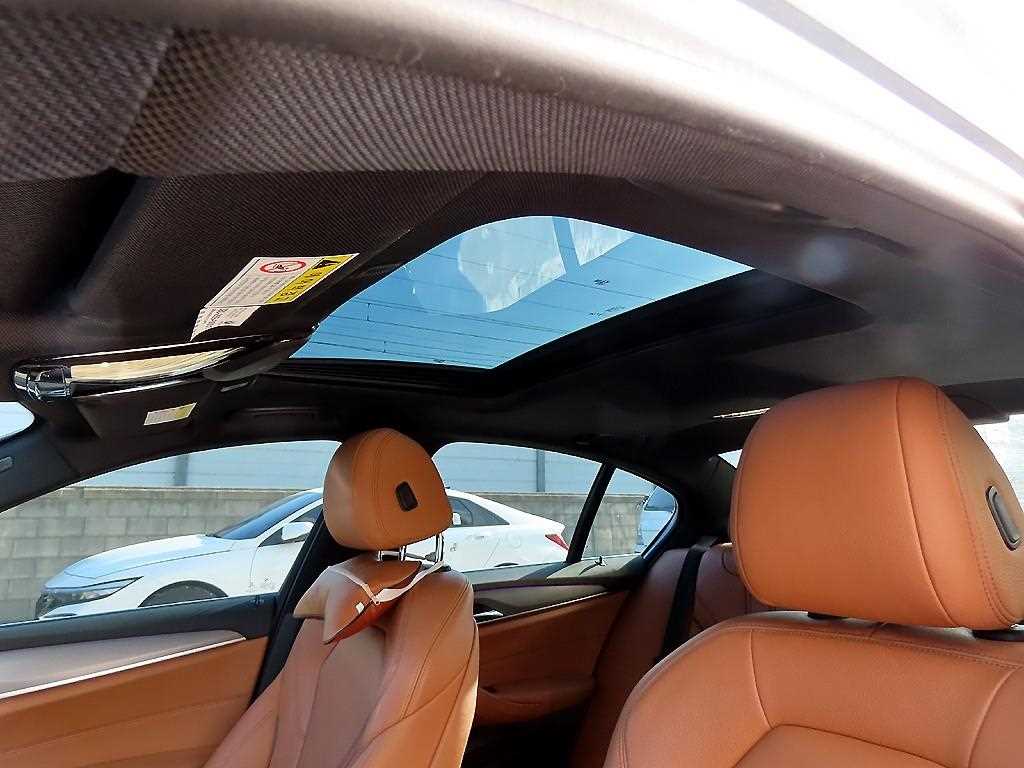 BMW 5 Series 2018 Gris - Importación desde Corea - HF Imports Iquique - Foto 18