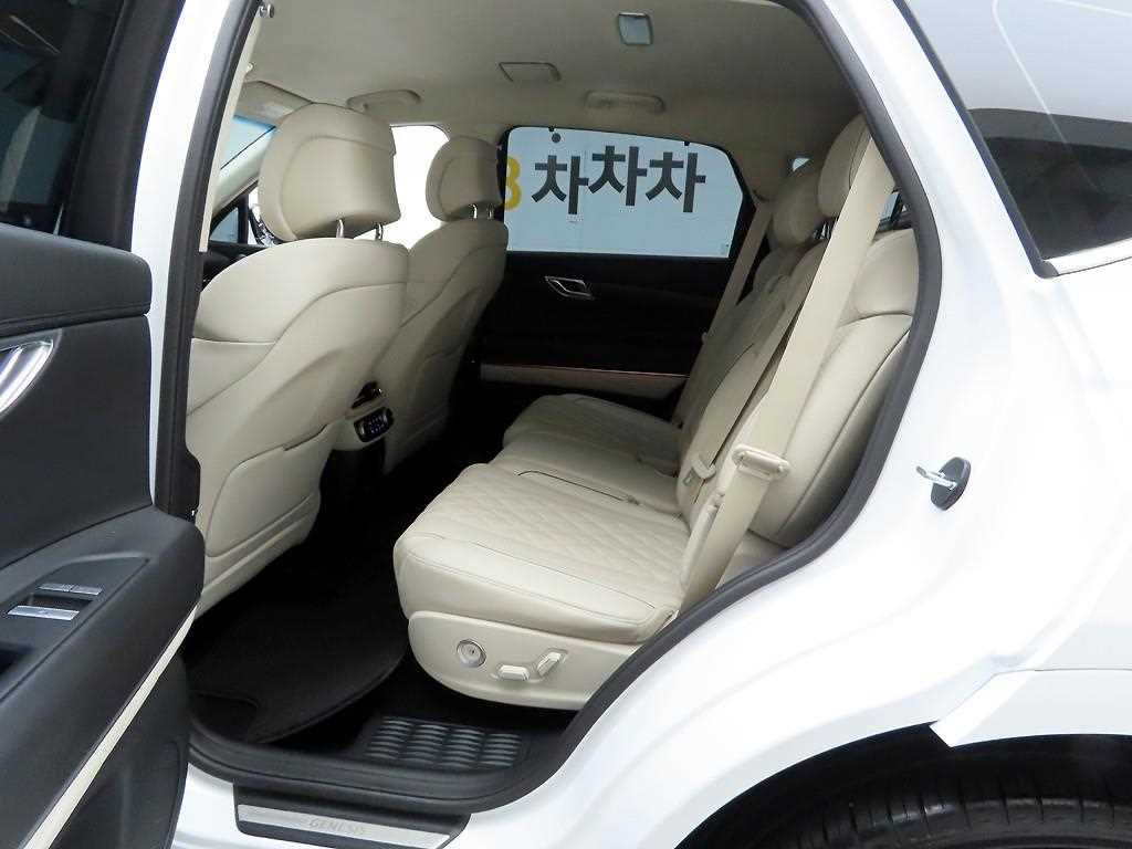 Genesis GV80 - Vista 12