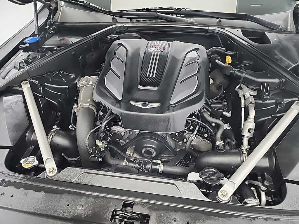 Genesis G90 - Vista 6