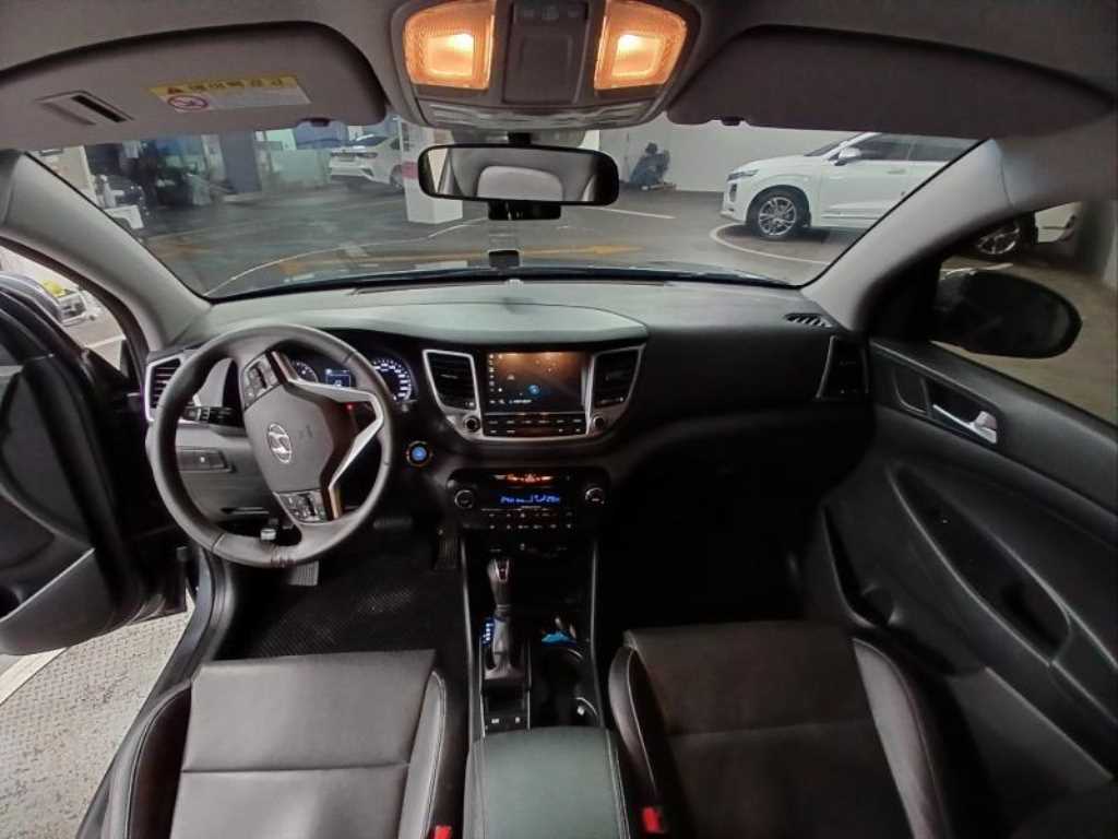 HYUNDAI Tucson - Vista 6