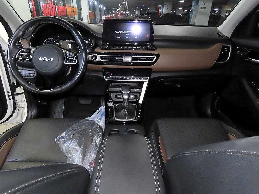 KIA Seltos - Vista 10