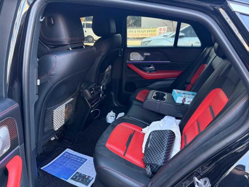 Mercedes Benz GLE Class - Vista 10