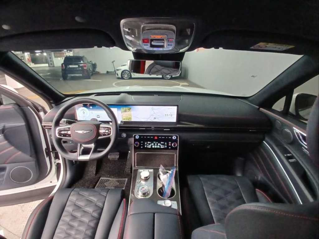 Genesis GV80 - Vista 6