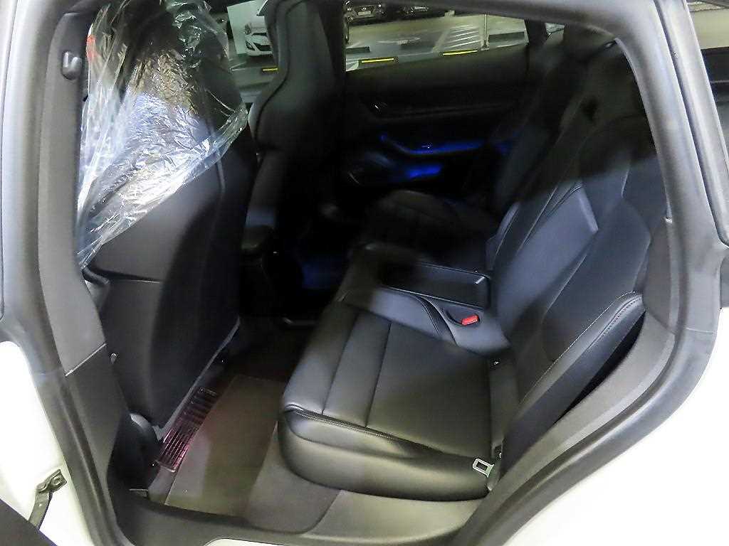 Porsche Taycan - Vista 7