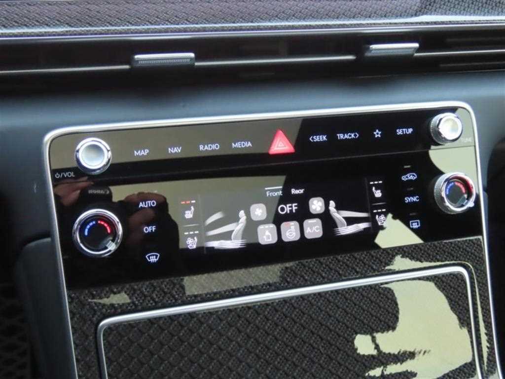 Genesis GV80 - Vista 7