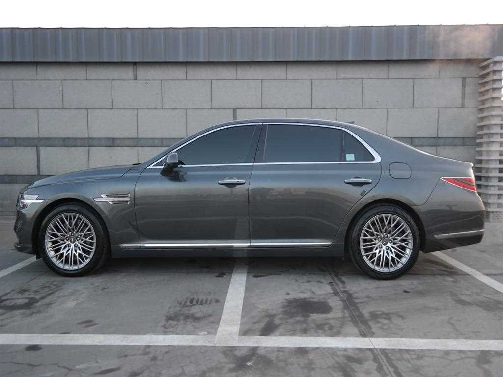 Genesis G90 - Vista 6