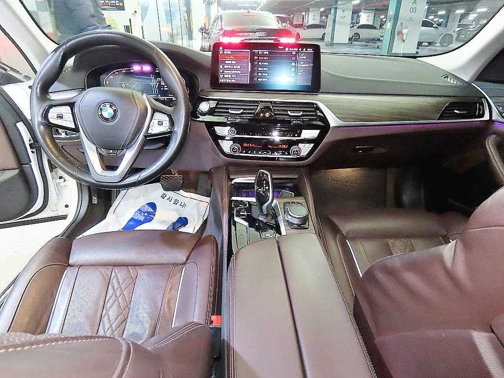 BMW 5 Series - Vista 10