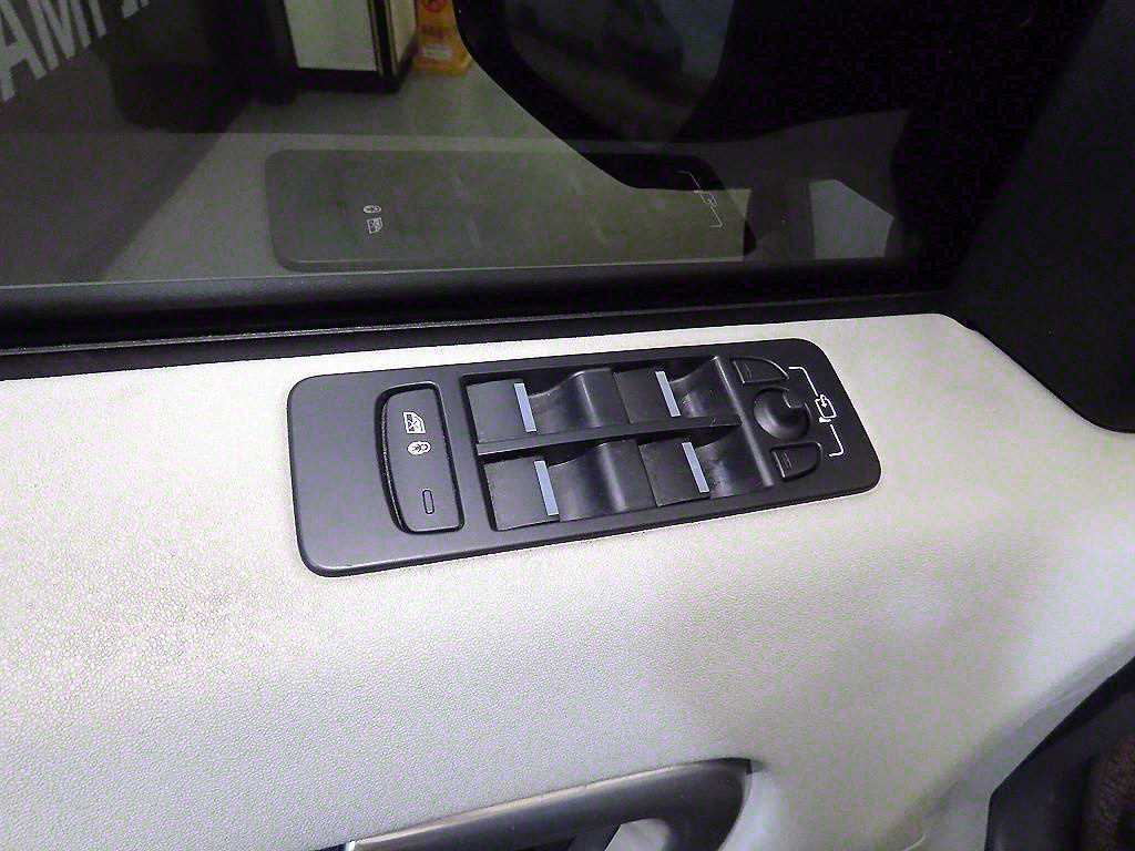 Land Rover Discovery Sports 2016 Blanco - Importación desde Corea - HF Imports Iquique - Foto 13