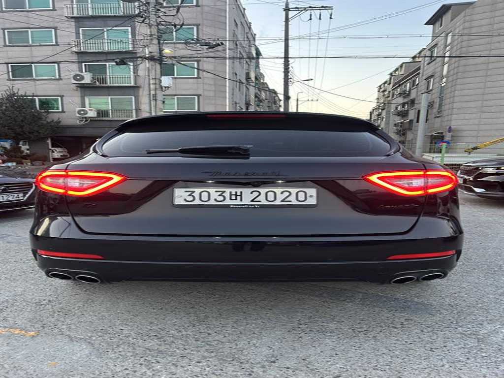 Maserati Levante - Vista 9