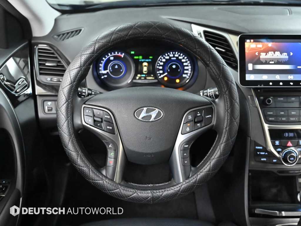 HYUNDAI Grandeur 2015 Negro - Importación desde Corea - HF Imports Iquique - Foto 13