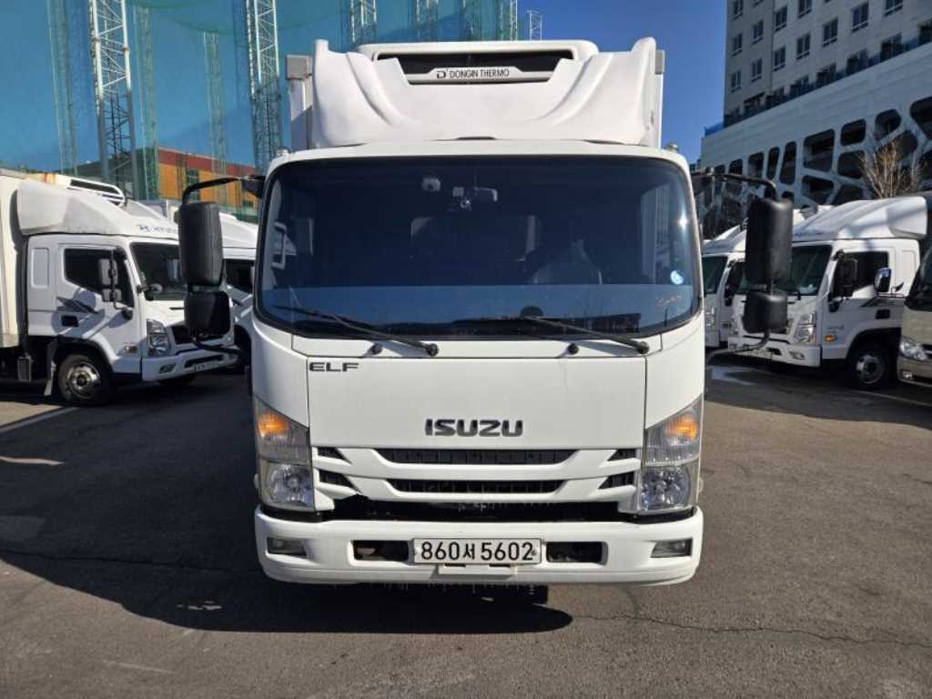 medium and large cargo truck - Vista 2