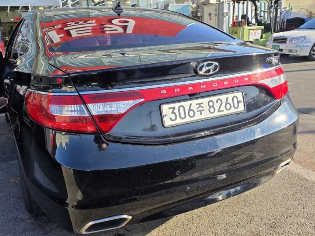 HYUNDAI Grandeur - Vista 9