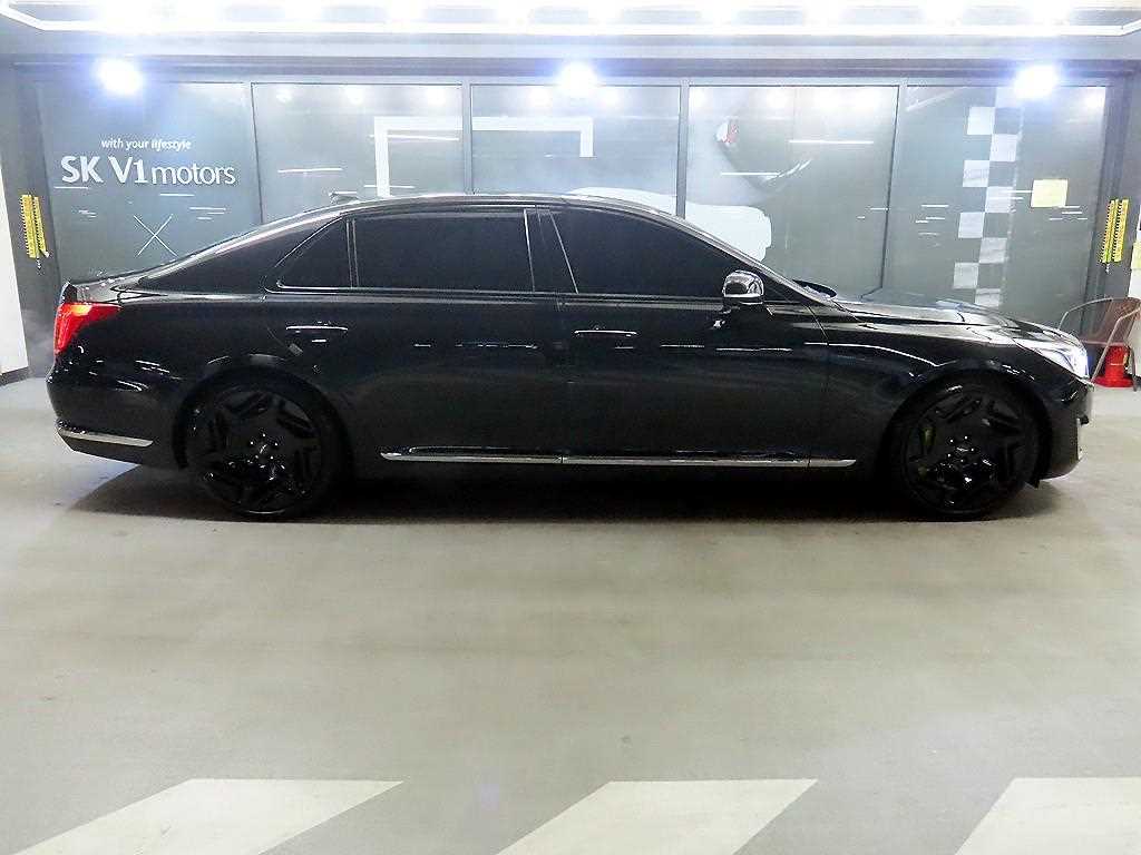 Genesis EQ900 - Vista 3