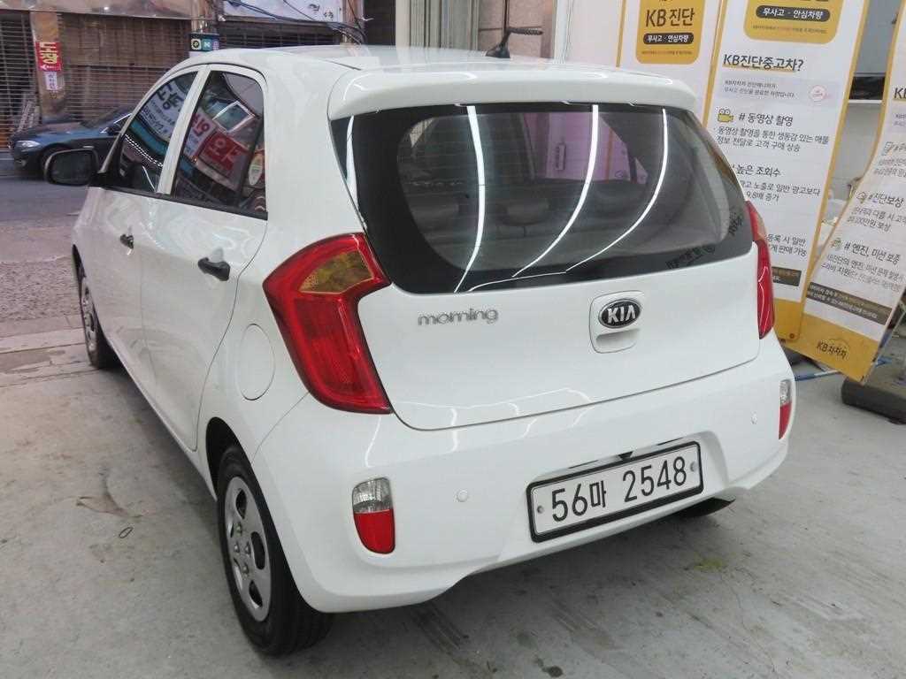 KIA Morning - Vista 4