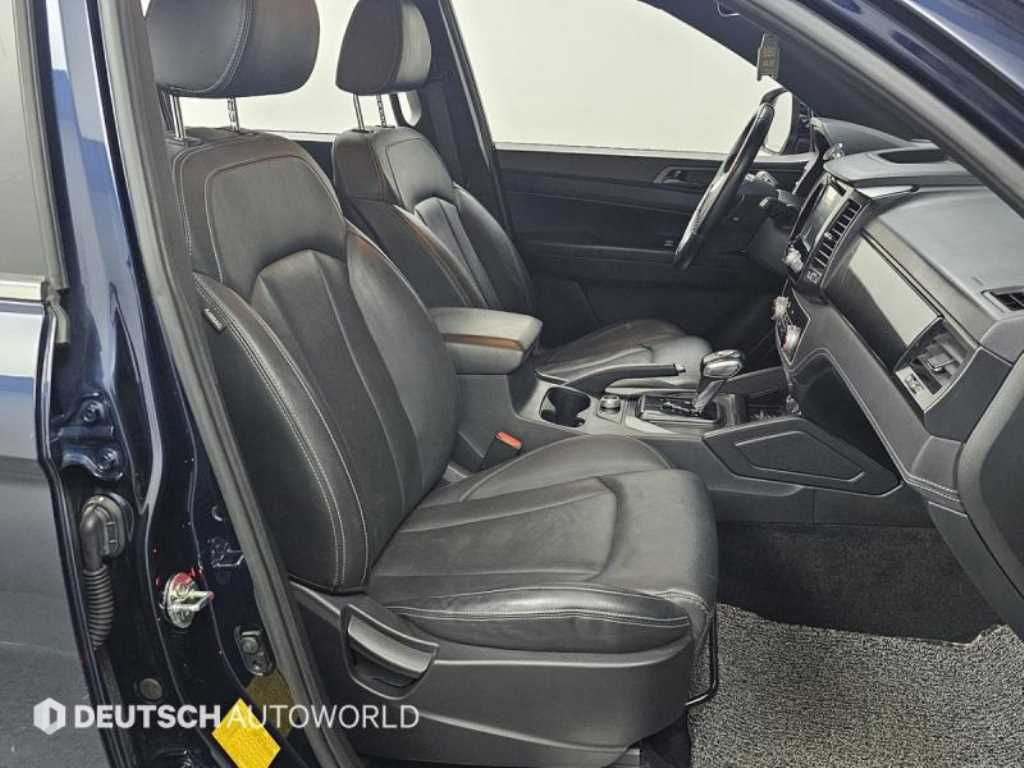 Ssangyong Rexton - Vista 8