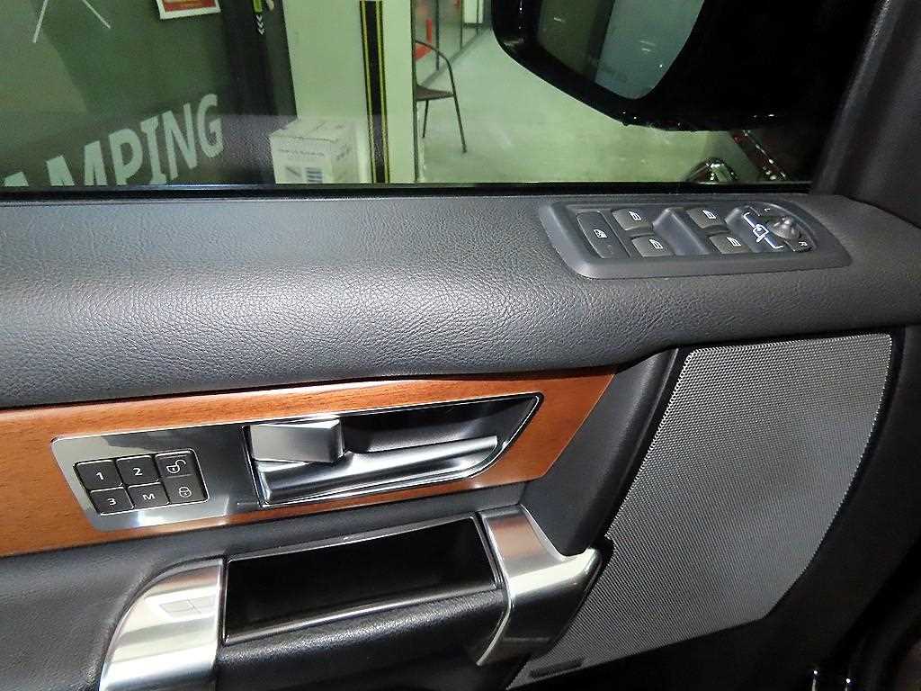 Land Rover Discovery 2015 Negro - Importación desde Corea - HF Imports Iquique - Foto 13