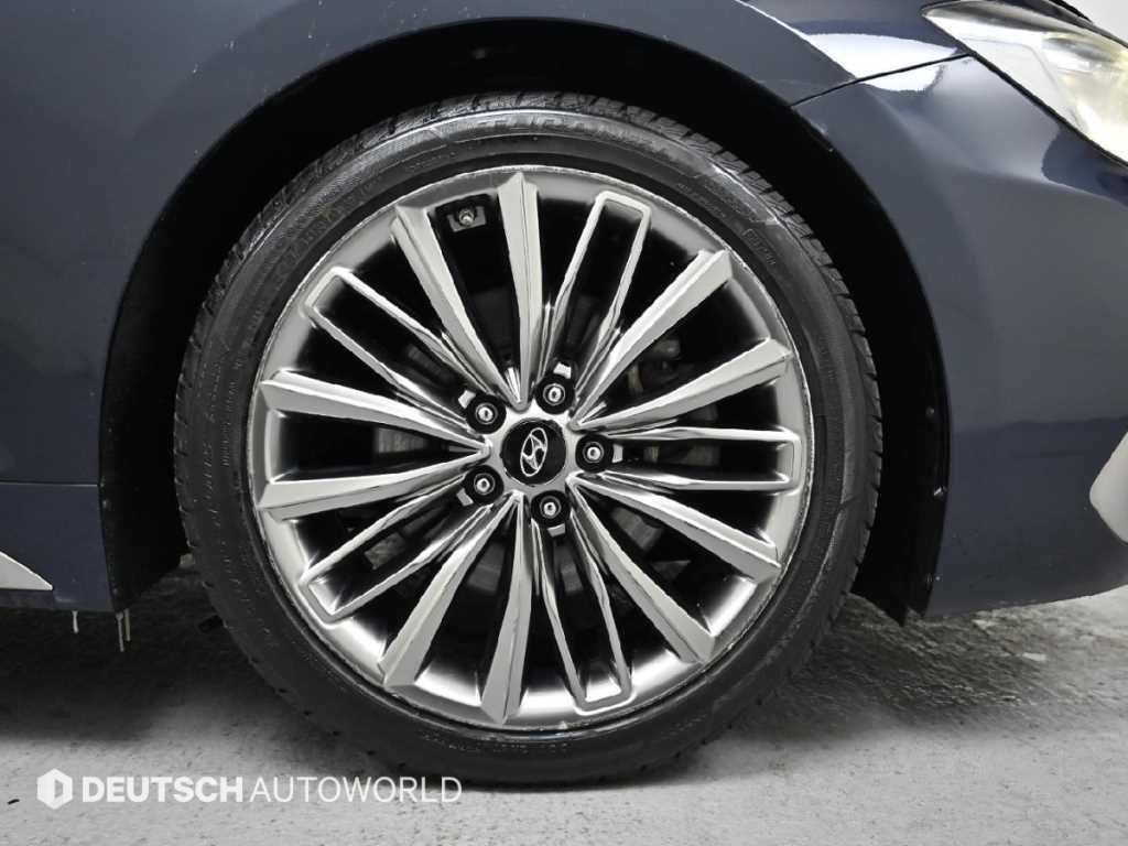 HYUNDAI Grandeur - Vista 6