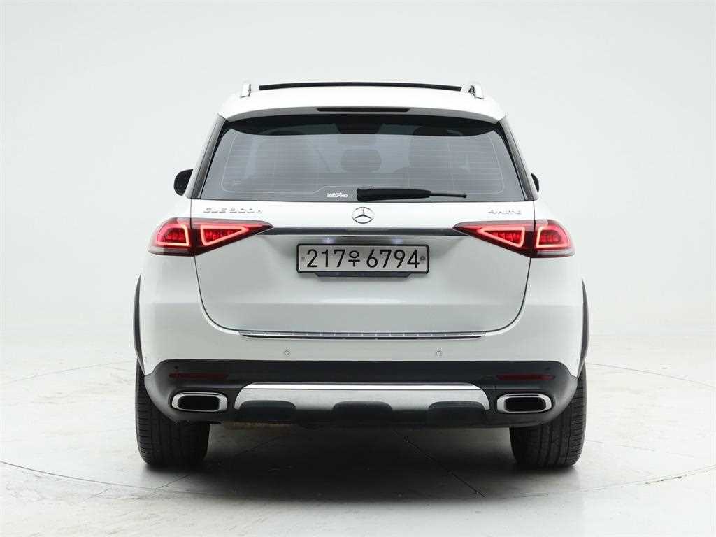 Mercedes Benz GLE Class - Vista 5