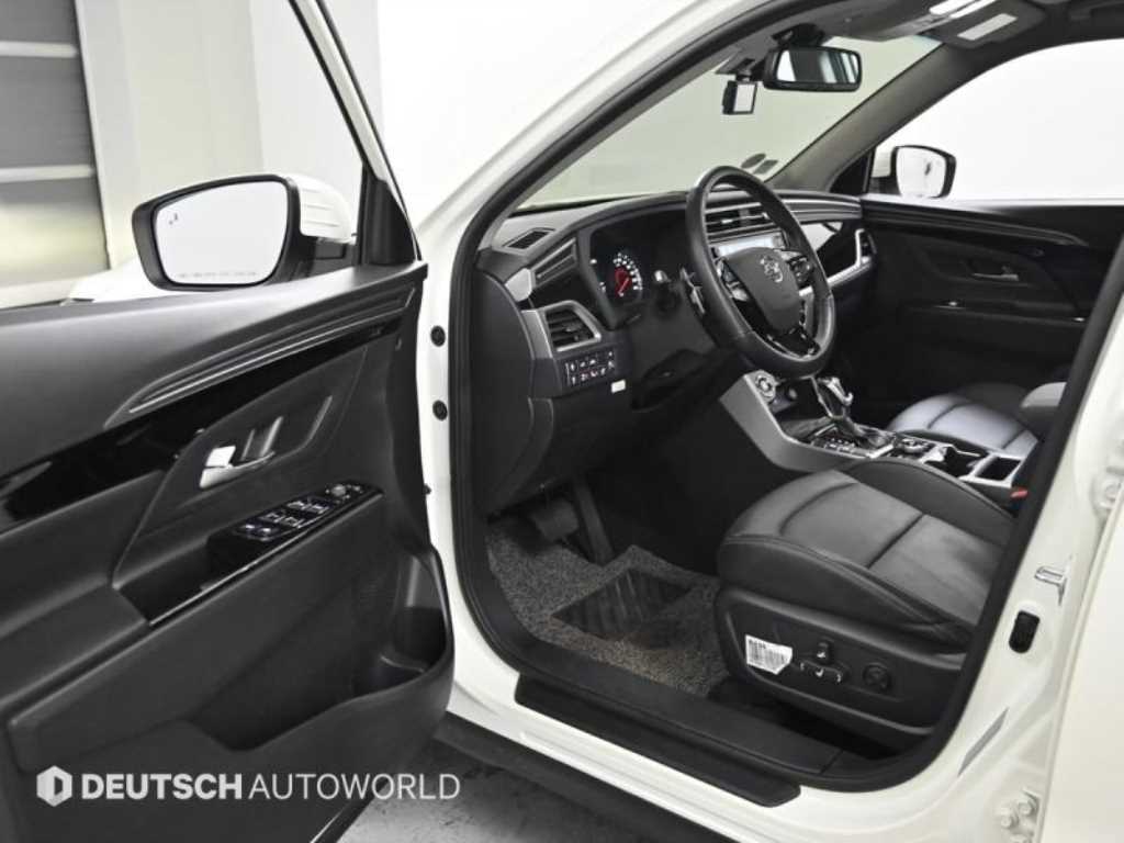 Ssangyong Korando - Vista 11