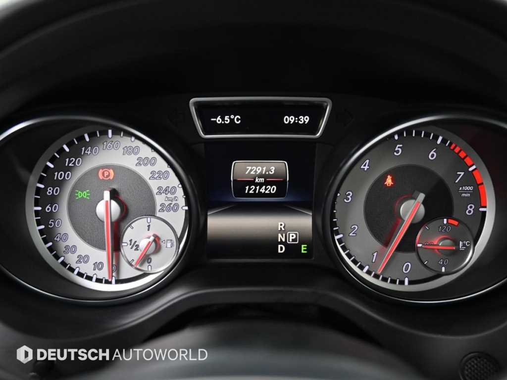 Mercedes Benz CLA Class - Vista 8