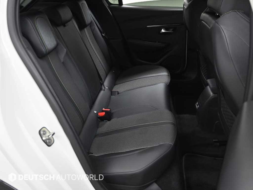 Peugeot 208 - Vista 12