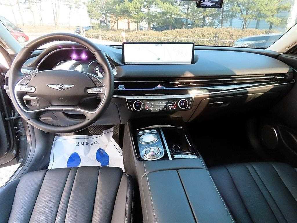 Genesis G80 - Vista 7