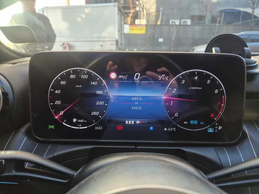 Mercedes Benz C Class - Vista 9