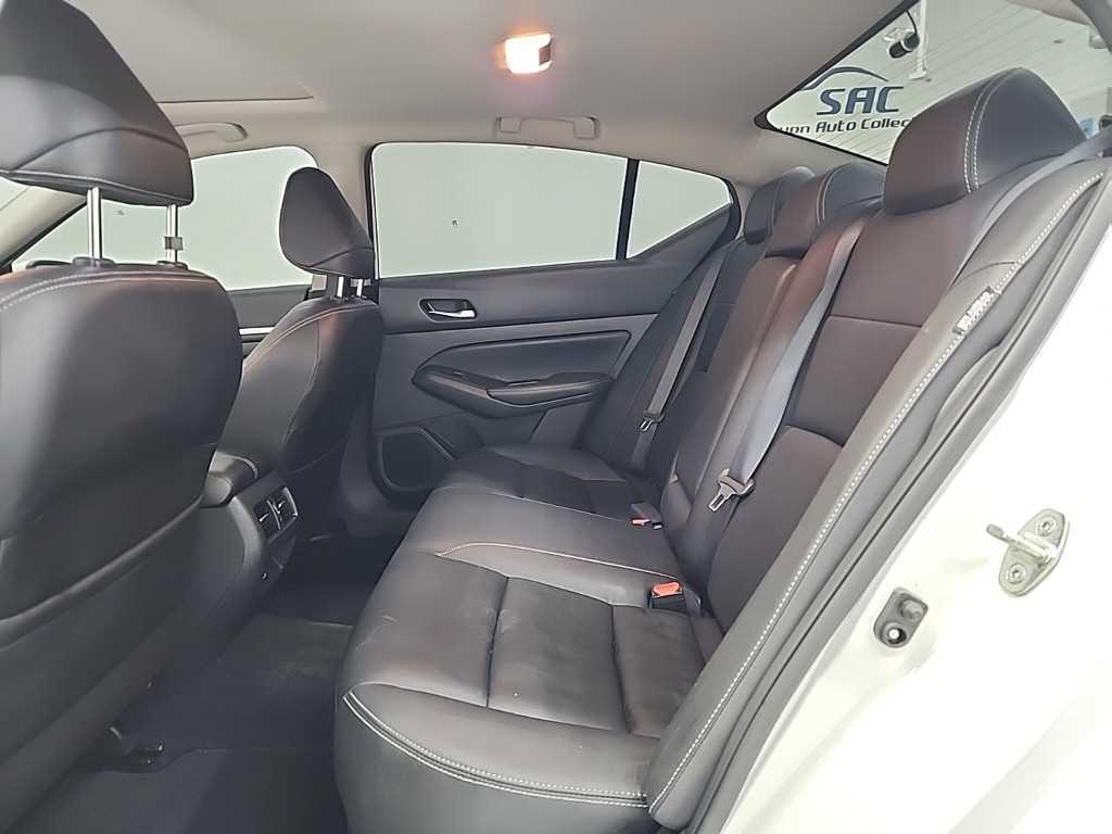 Nissan Altima - Vista 12