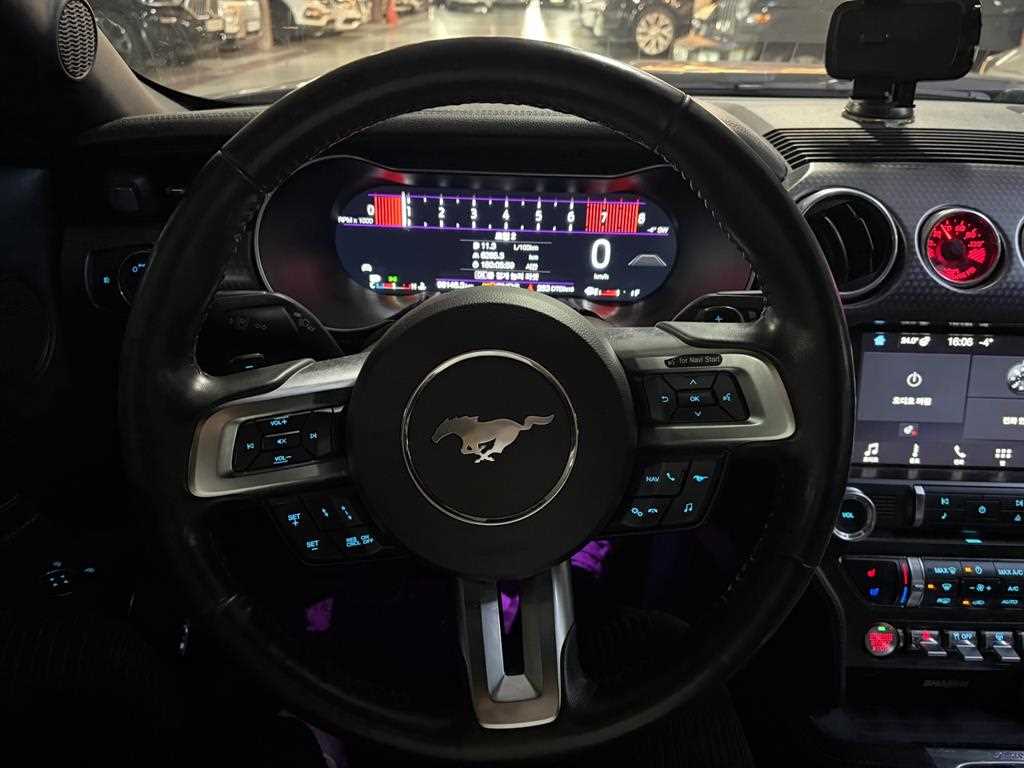 Ford Mustang - Vista 7