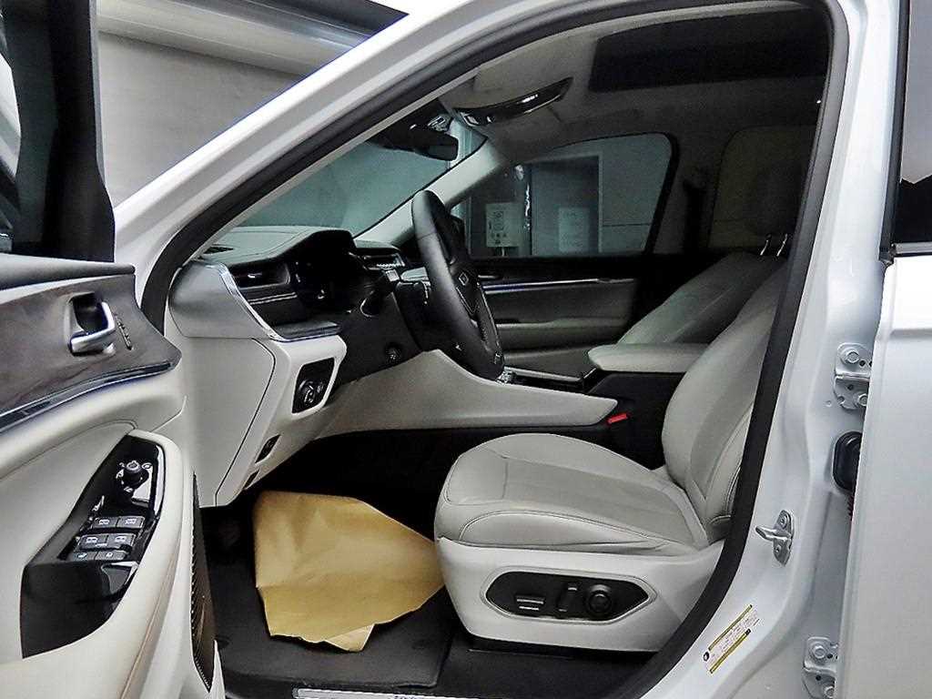 Jeep Cherokee - Vista 5