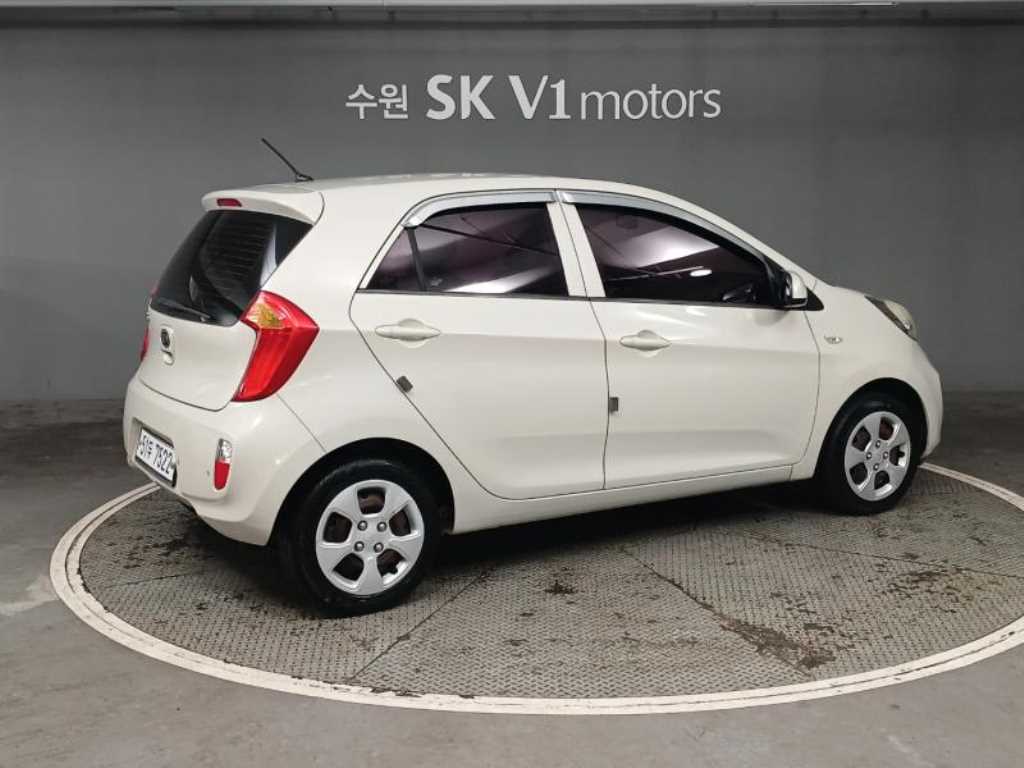 KIA Morning - Vista 5