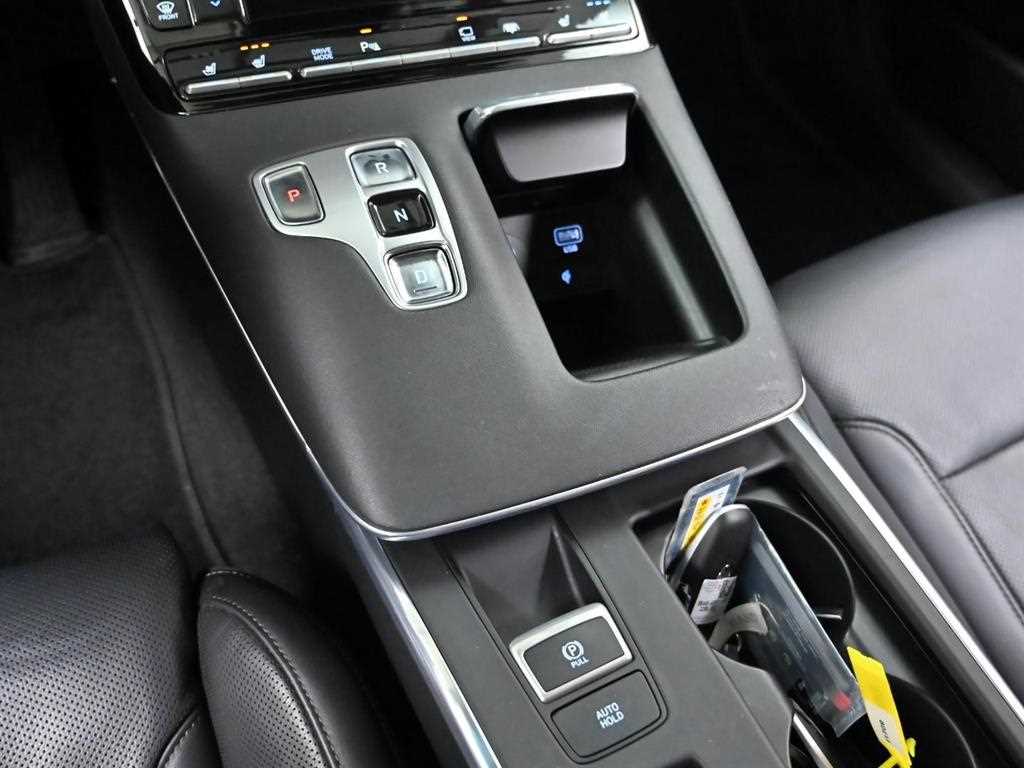 HYUNDAI Grandeur - Vista 9