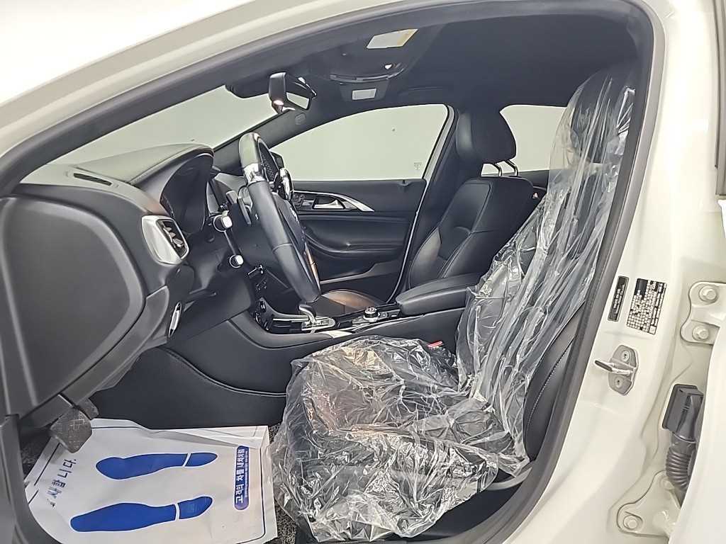 Infiniti QX - Vista 11