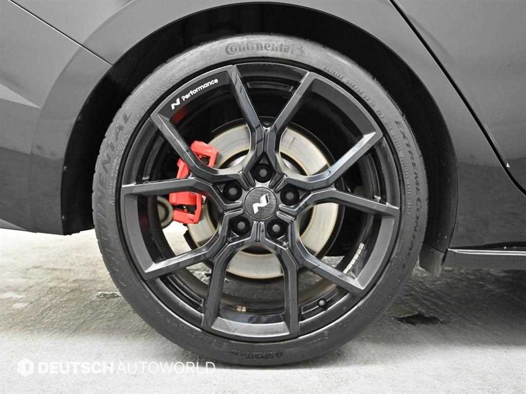 HYUNDAI Avante - Vista 5