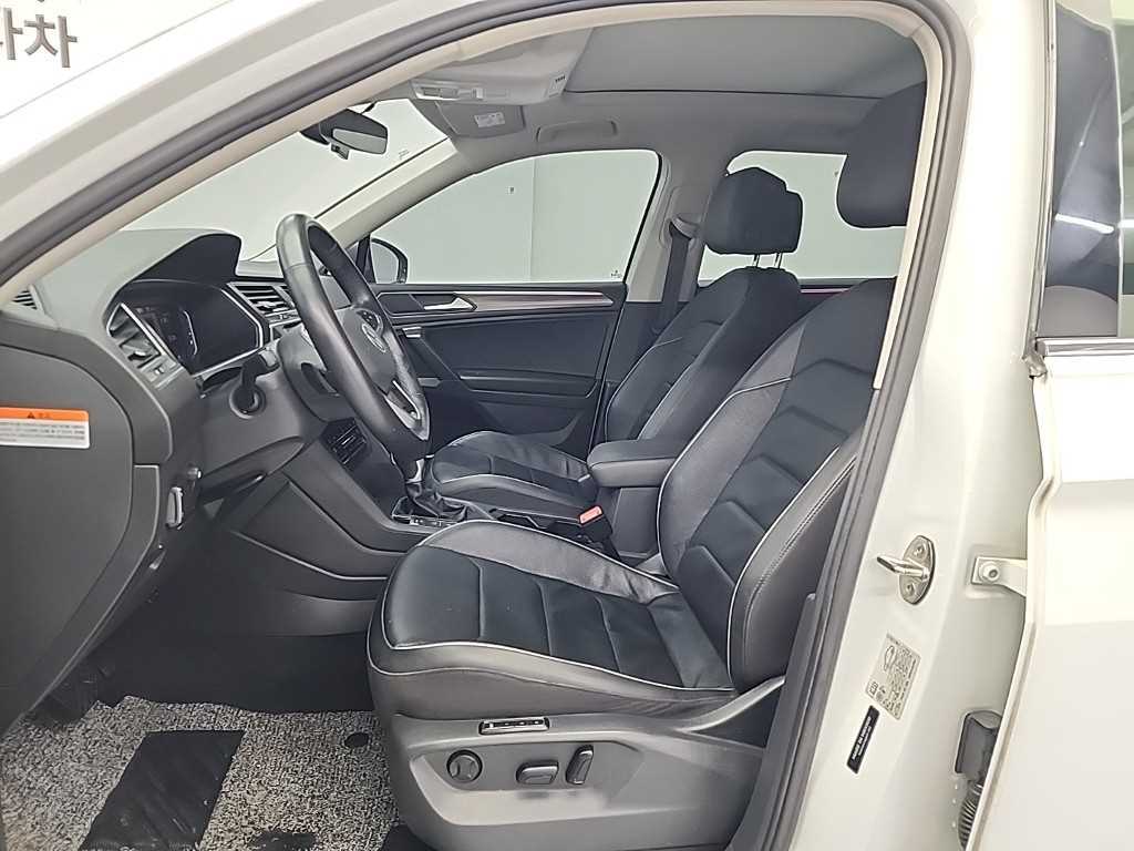 Volkswagen Tiguan - Vista 11