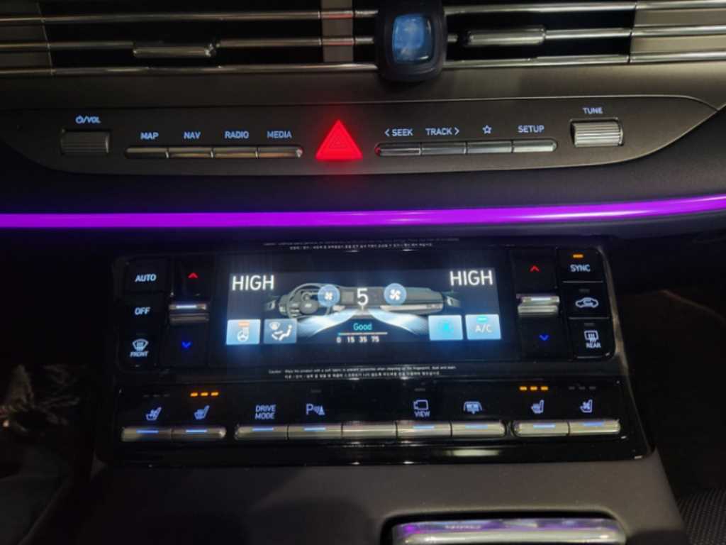 HYUNDAI Grandeur - Vista 6