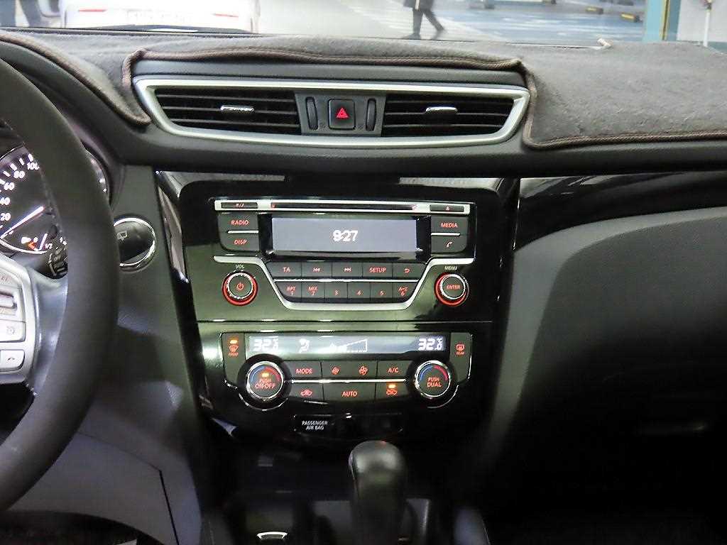 Nissan Cashkai - Vista 11