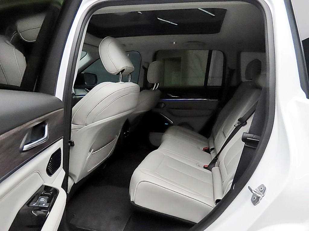 Jeep Cherokee - Vista 6