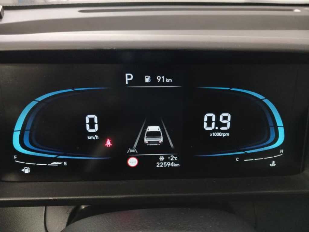 HYUNDAI Casper - Vista 10